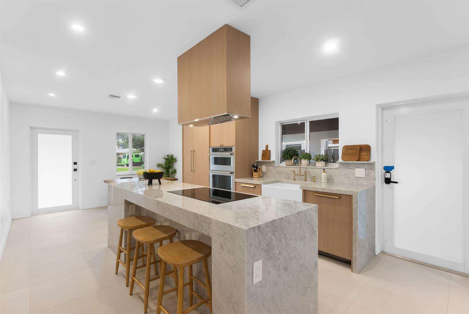 1516 15th, Fort Lauderdale, FL 33304 - For Sale photo 2