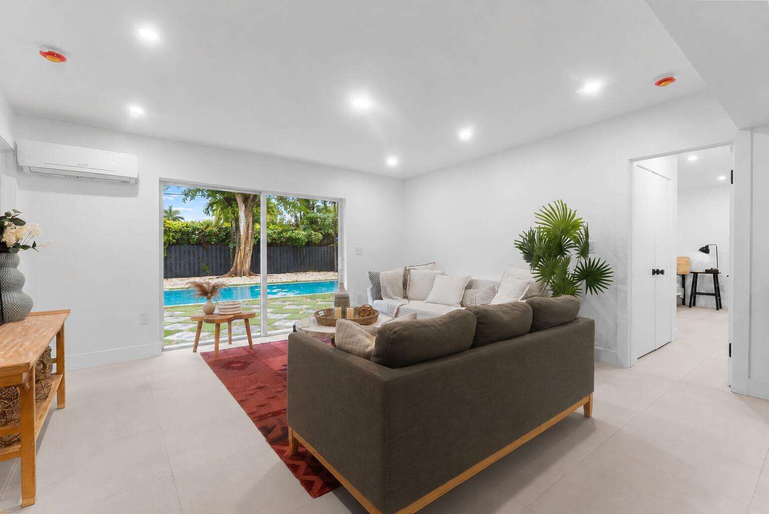1516 15th, Fort Lauderdale, FL 33304 - For Sale photo 7