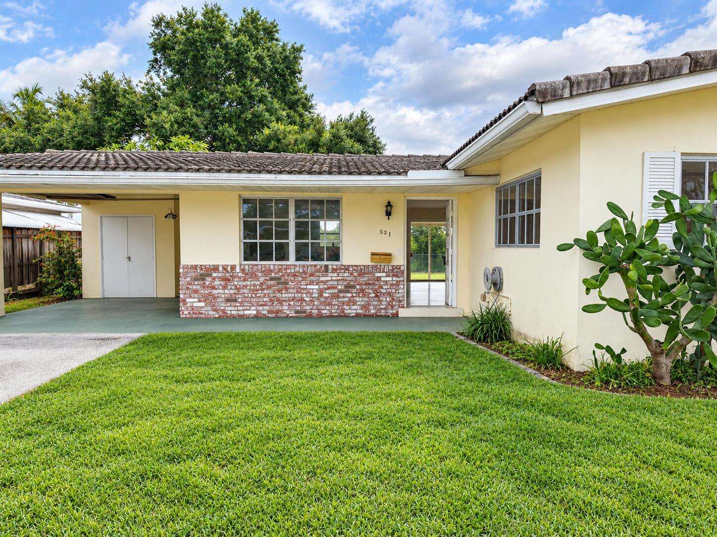 531 11th, Hallandale Beach, FL 33009 - For Sale photo 44