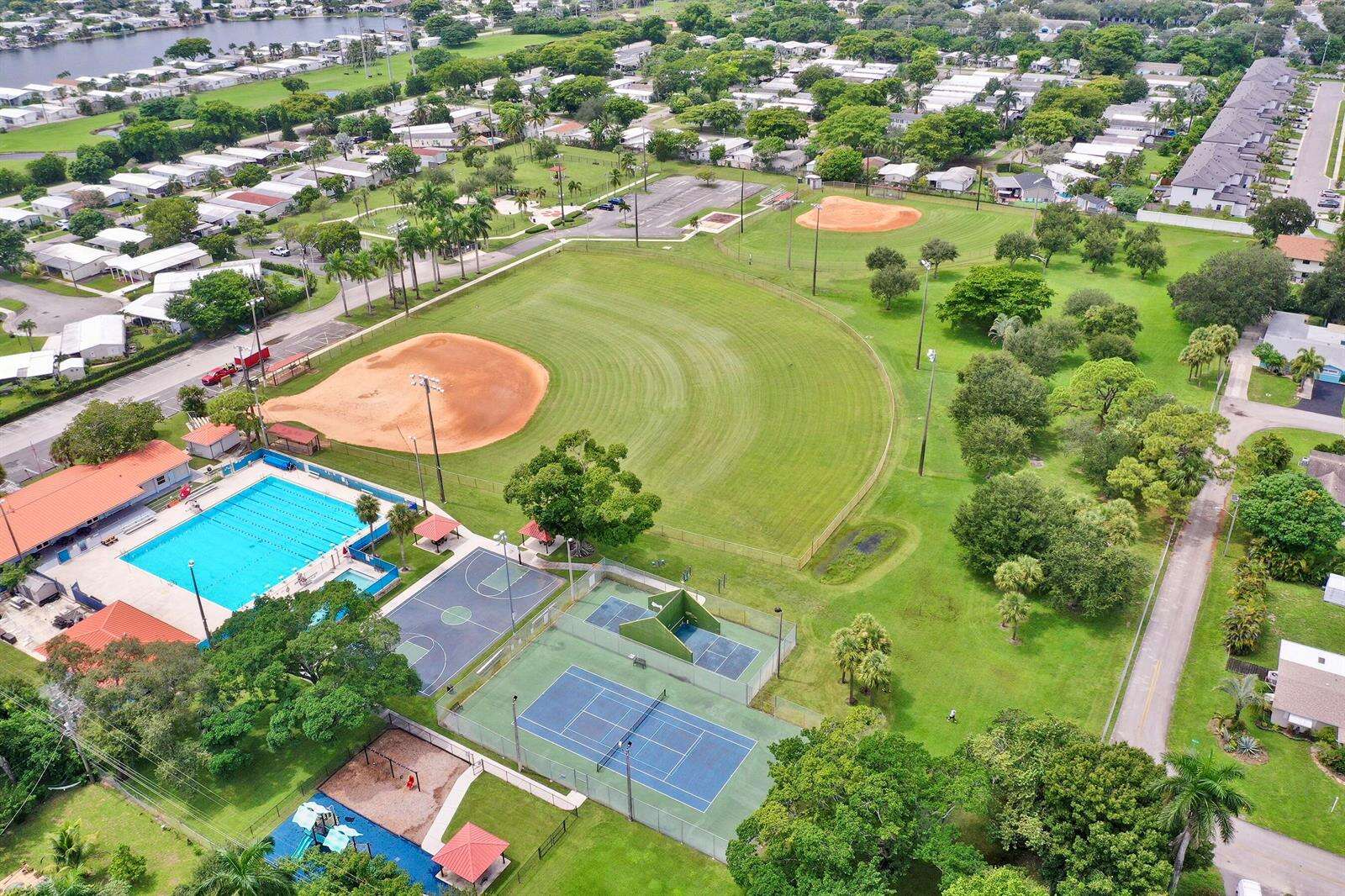 5081 29th, Dania Beach, FL 33312 - For Sale photo 6