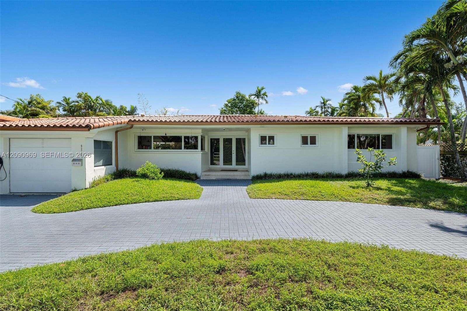 9217 Bay Dr, Surfside, FL 33154 - For Sale photo 2