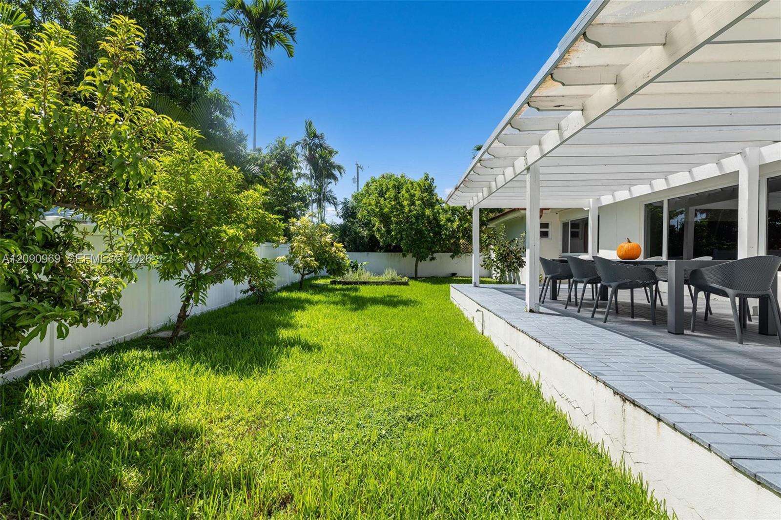 9217 Bay Dr, Surfside, FL 33154 - For Sale photo 13