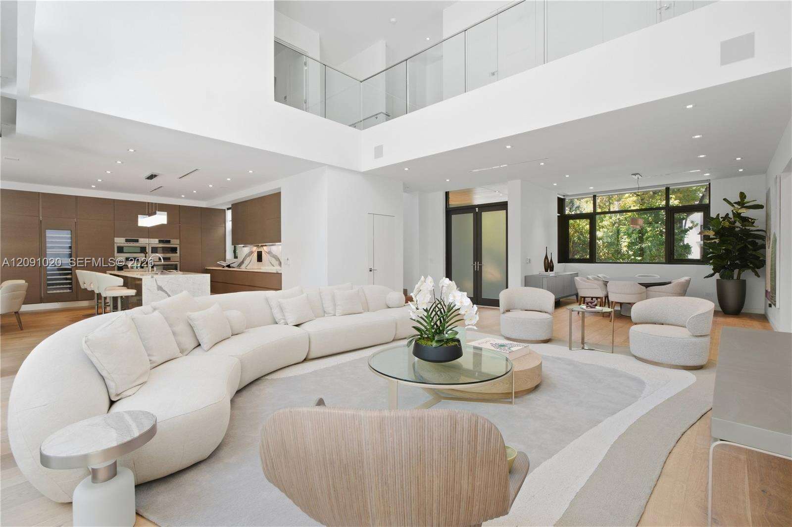 2803 Crystal Ct, Miami, FL 33133 - For Sale photo 2