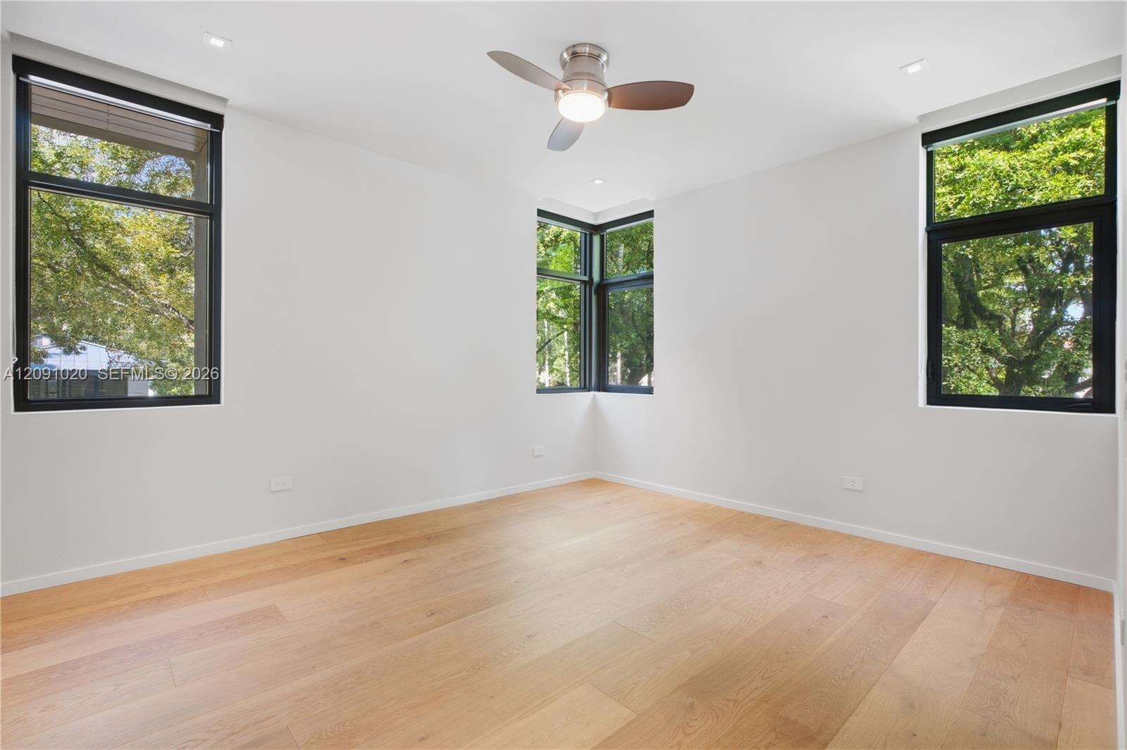 2803 Crystal Ct, Miami, FL 33133 - For Sale photo 31