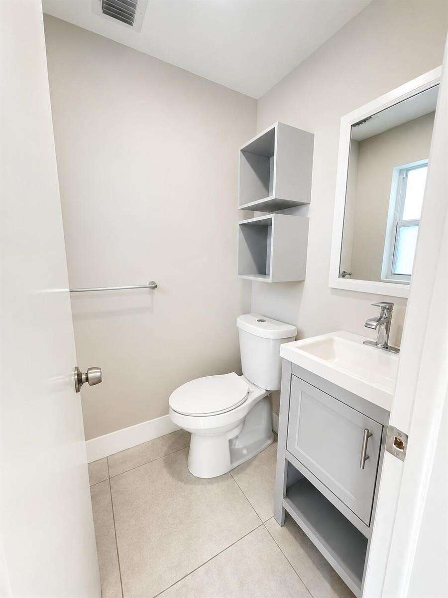 2651 Jackson, Hollywood, FL 33020 - For Sale photo 10
