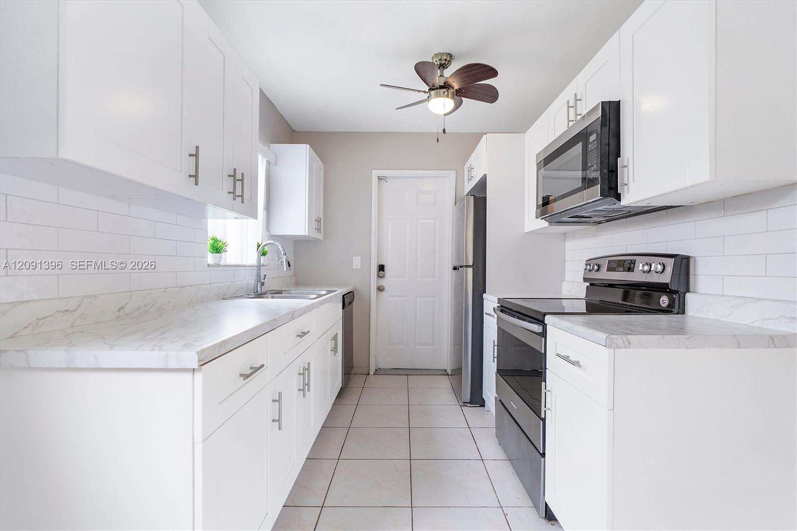 6528 26th St, Miramar, FL 33023 - For Sale photo 11