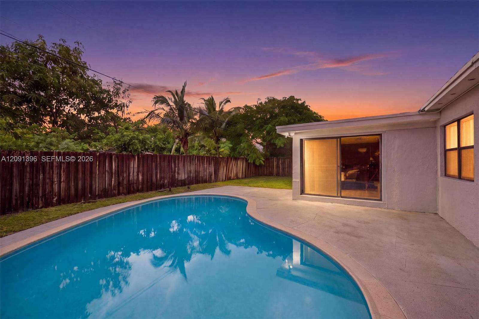 6528 26th St, Miramar, FL 33023 - For Sale photo 27