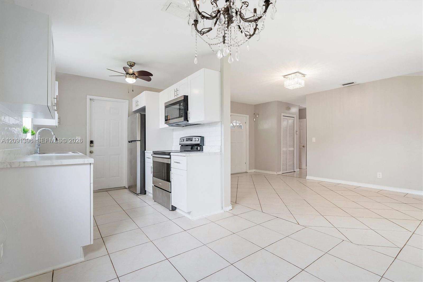 6528 26th St, Miramar, FL 33023 - For Sale photo 10