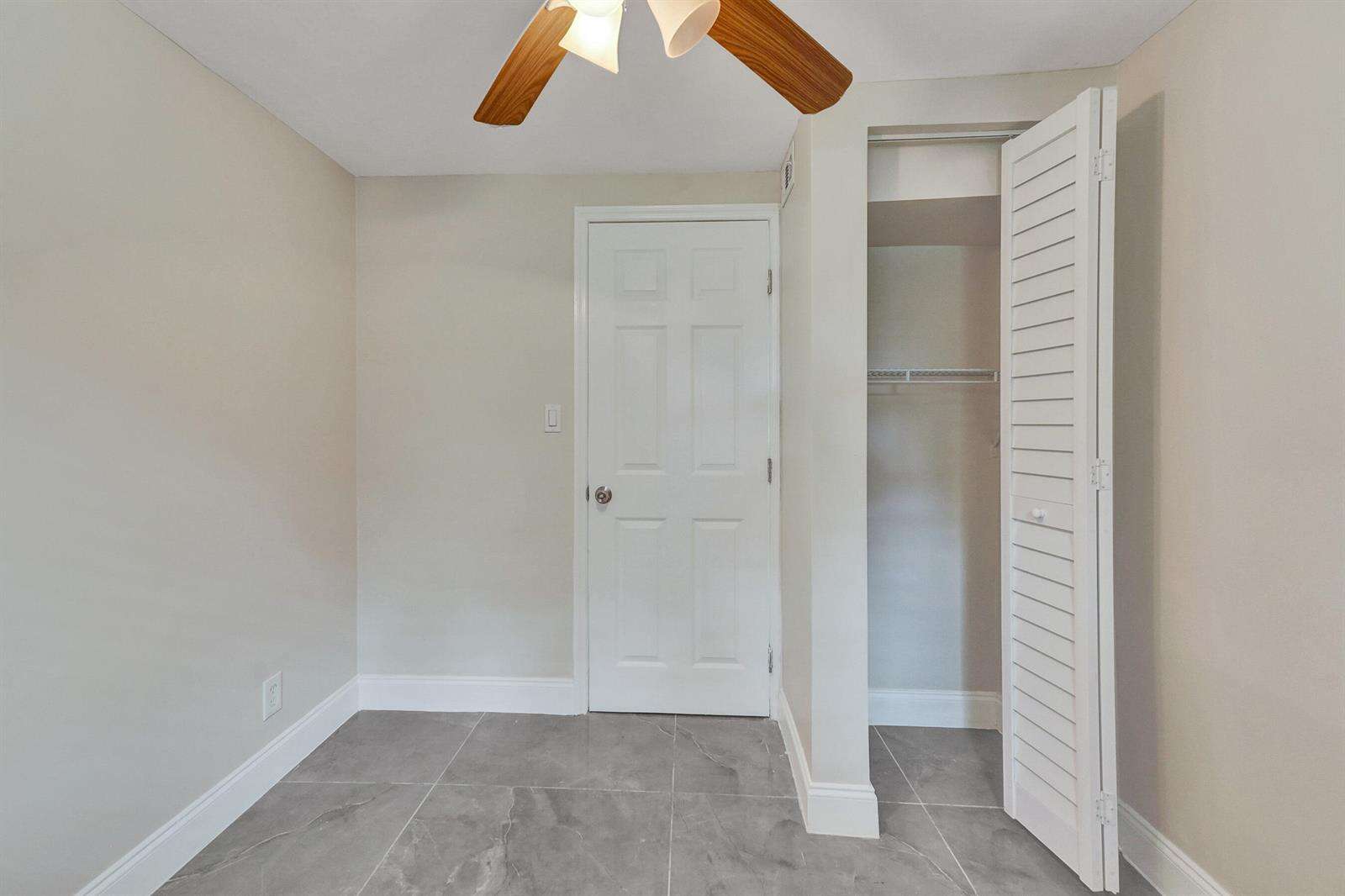 5073 28th, Dania Beach, FL 33312 - For Sale photo 40