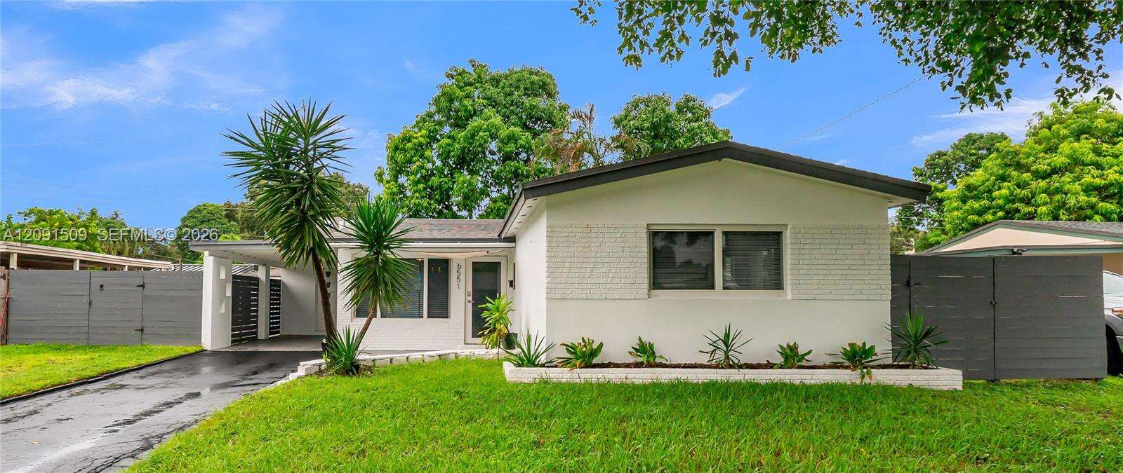 6551 Scott St, Hollywood, FL 33024 - For Sale photo 3