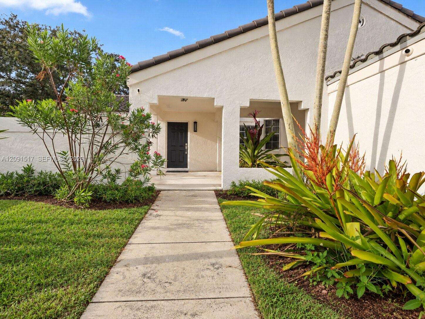 15221 158th St, Miami, FL 33187 - For Sale photo 1