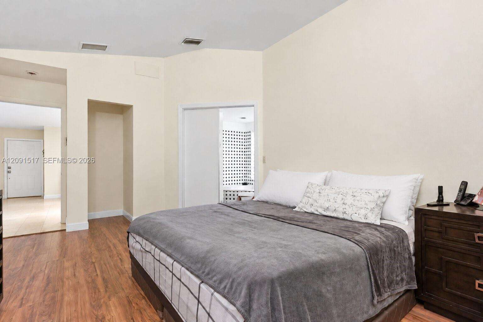 15221 158th St, Miami, FL 33187 - For Sale photo 28