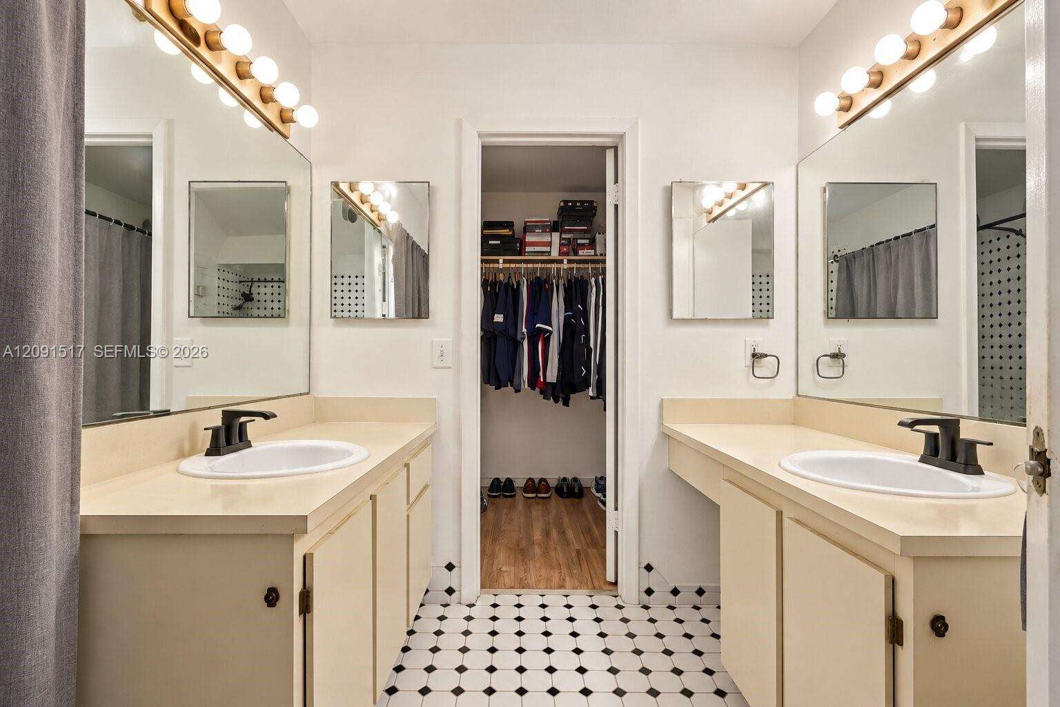 15221 158th St, Miami, FL 33187 - For Sale photo 30