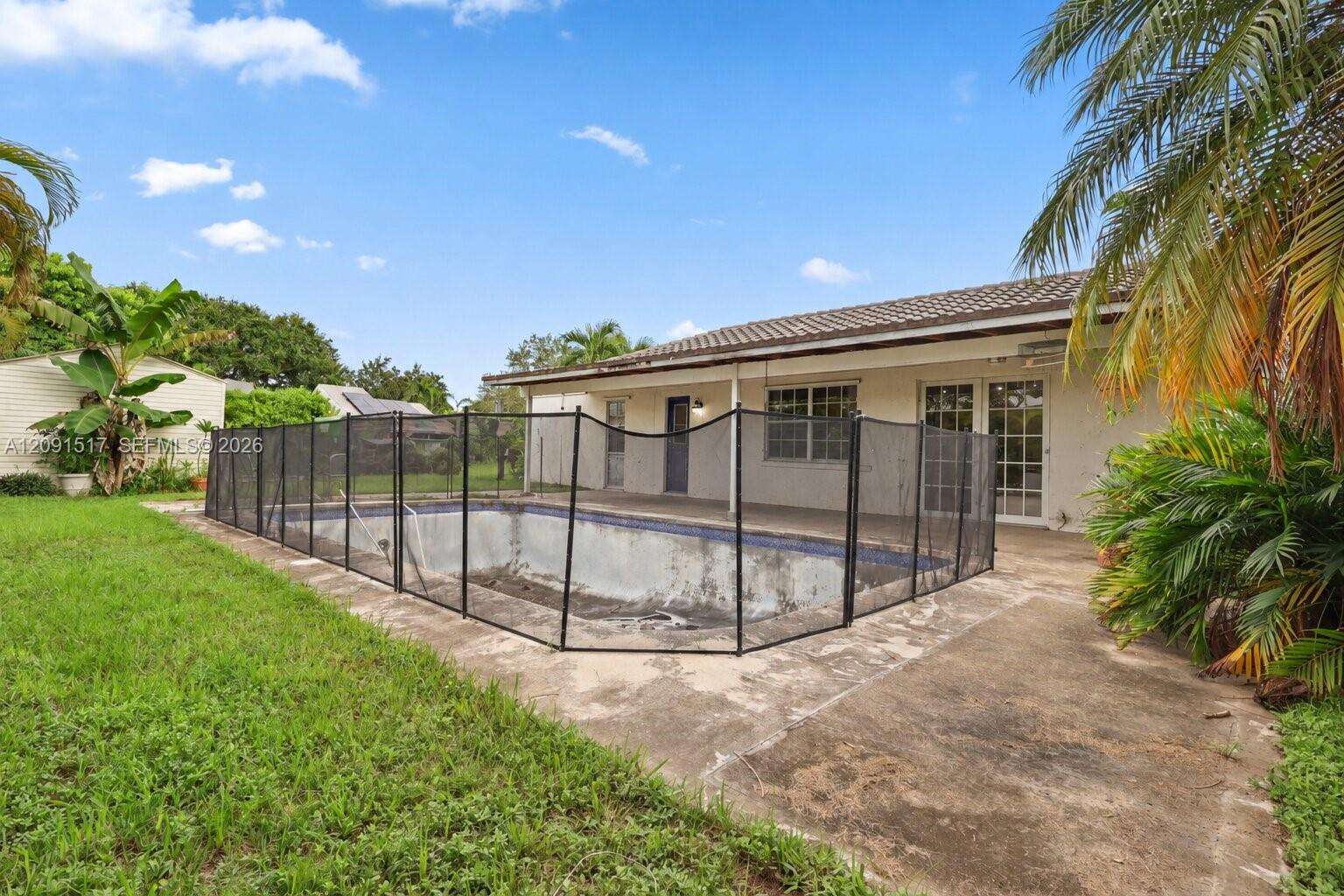 15221 158th St, Miami, FL 33187 - For Sale photo 32