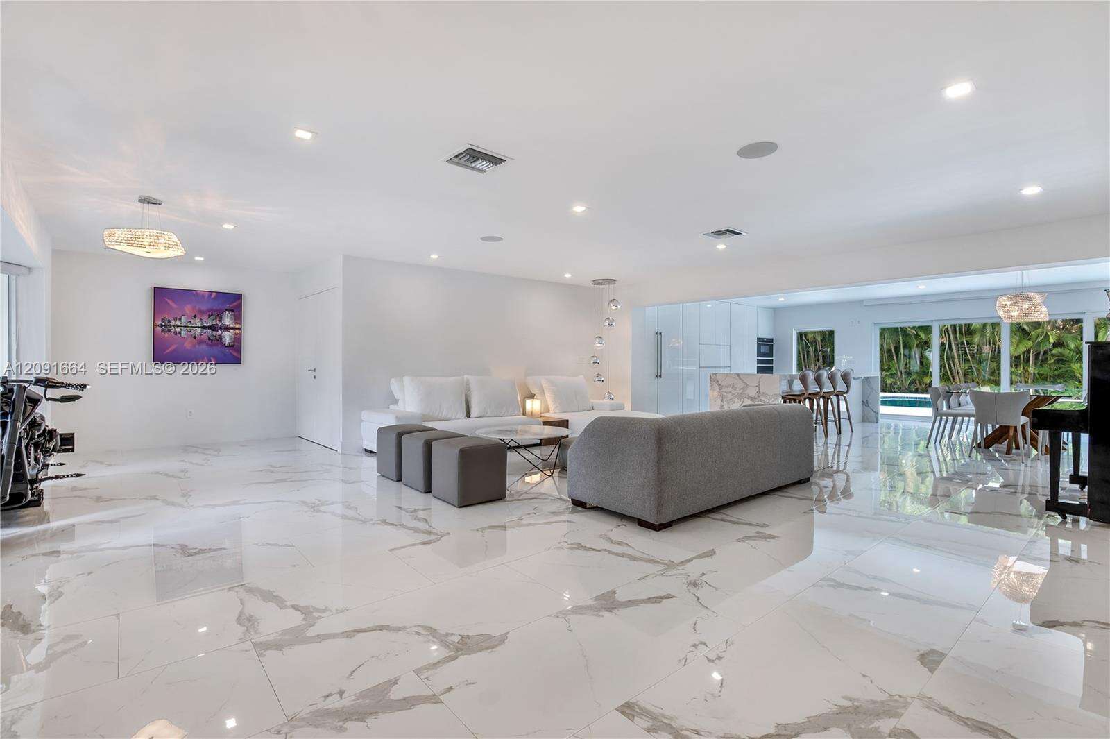 20501 22nd Pl, Miami, FL 33180 - For Sale photo 2