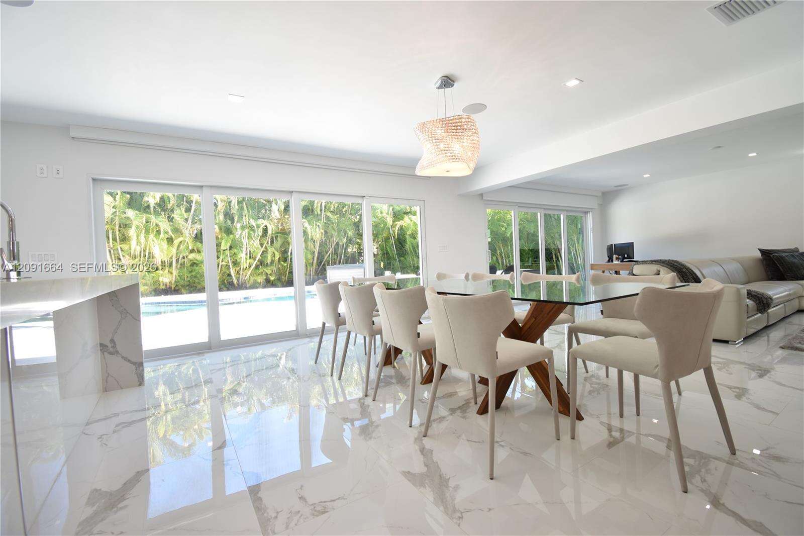 20501 22nd Pl, Miami, FL 33180 - For Sale photo 23