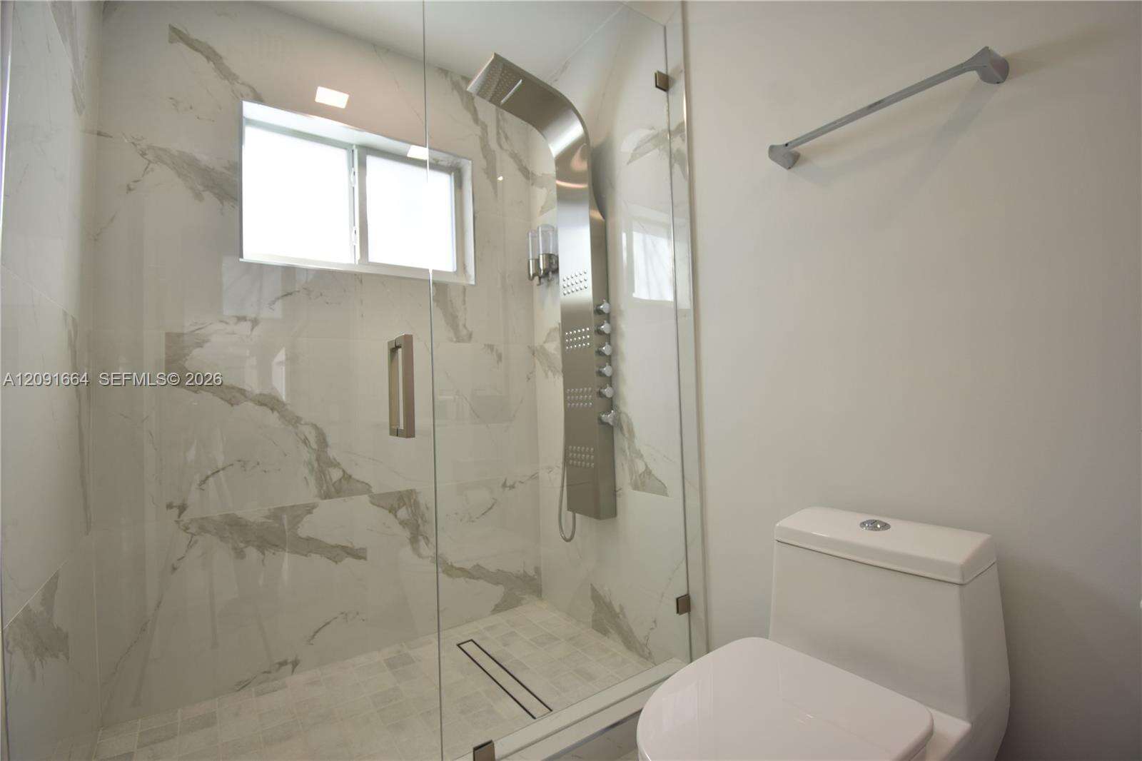 20501 22nd Pl, Miami, FL 33180 - For Sale photo 28