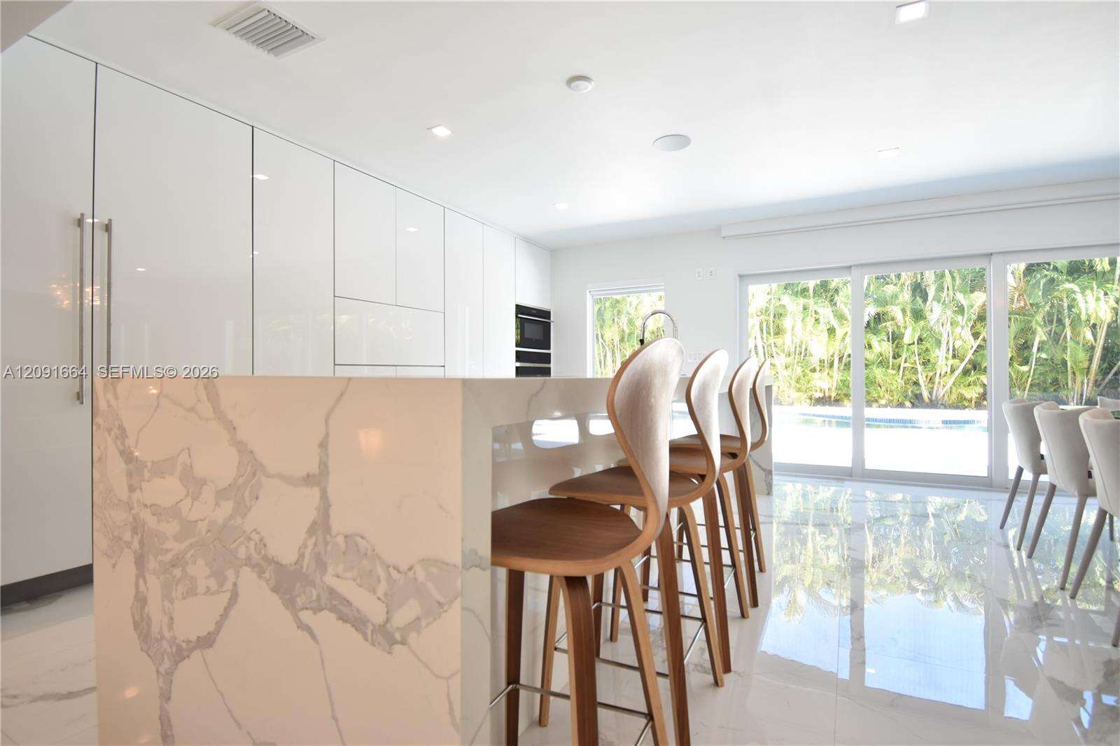 20501 22nd Pl, Miami, FL 33180 - For Sale photo 29