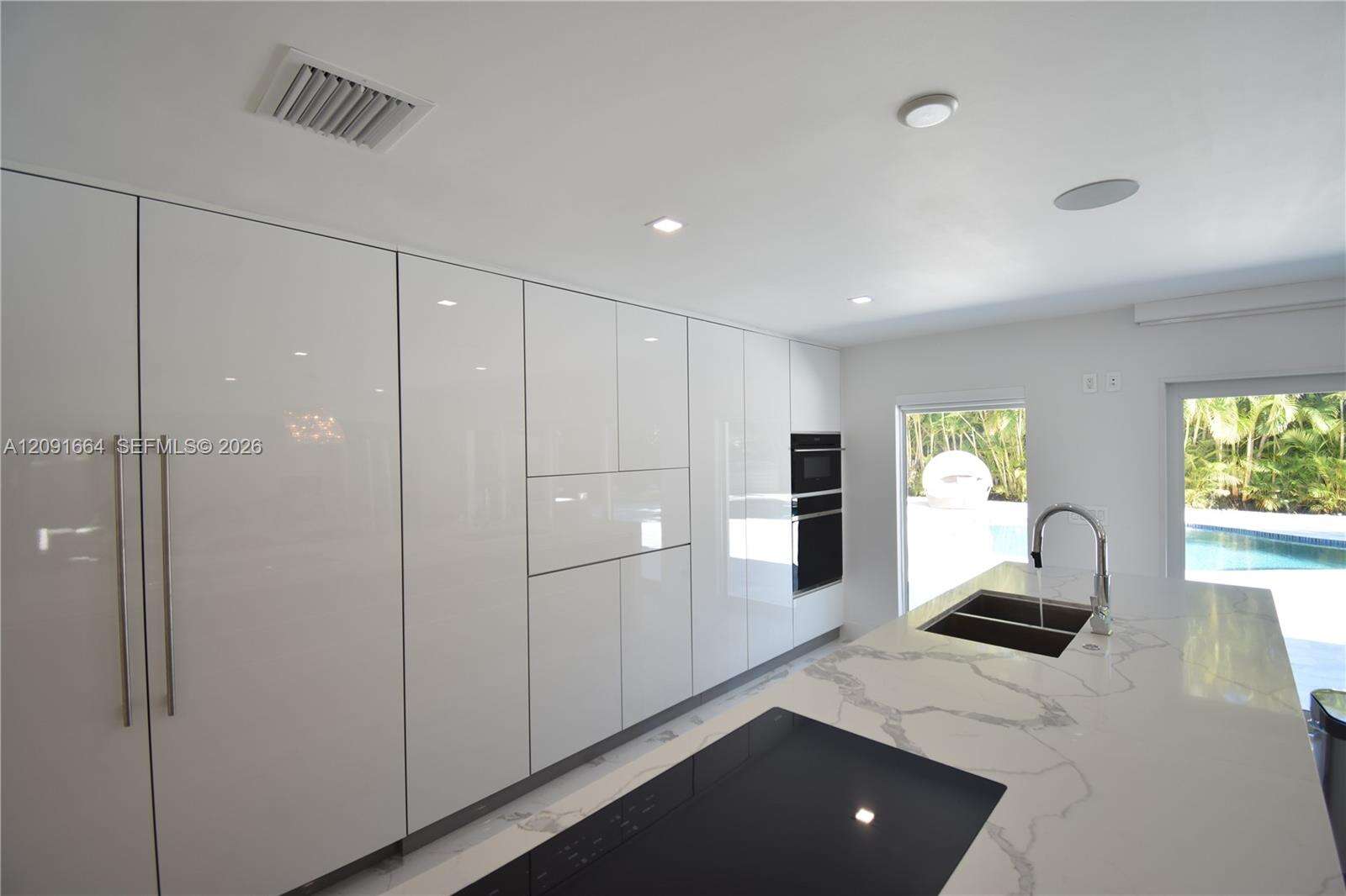 20501 22nd Pl, Miami, FL 33180 - For Sale photo 31