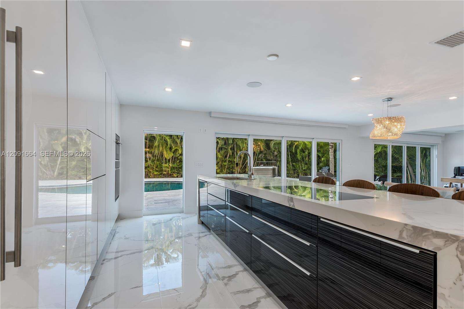 20501 22nd Pl, Miami, FL 33180 - For Sale photo 6
