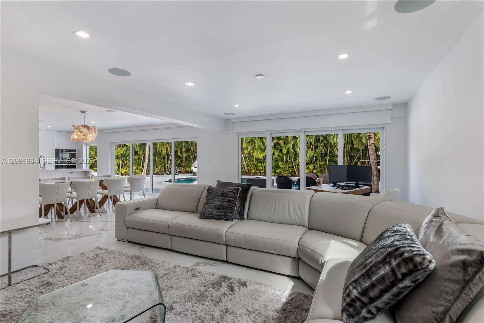 20501 22nd Pl, Miami, FL 33180 - For Sale photo 10