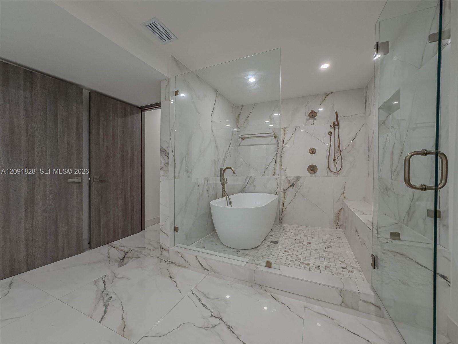 20405 22nd Pl, Miami, FL 33180 - For Sale photo 20