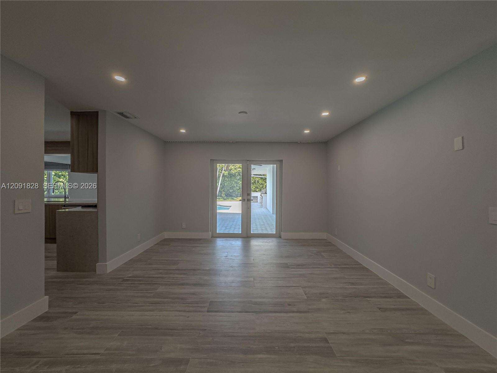 20405 22nd Pl, Miami, FL 33180 - For Sale photo 6