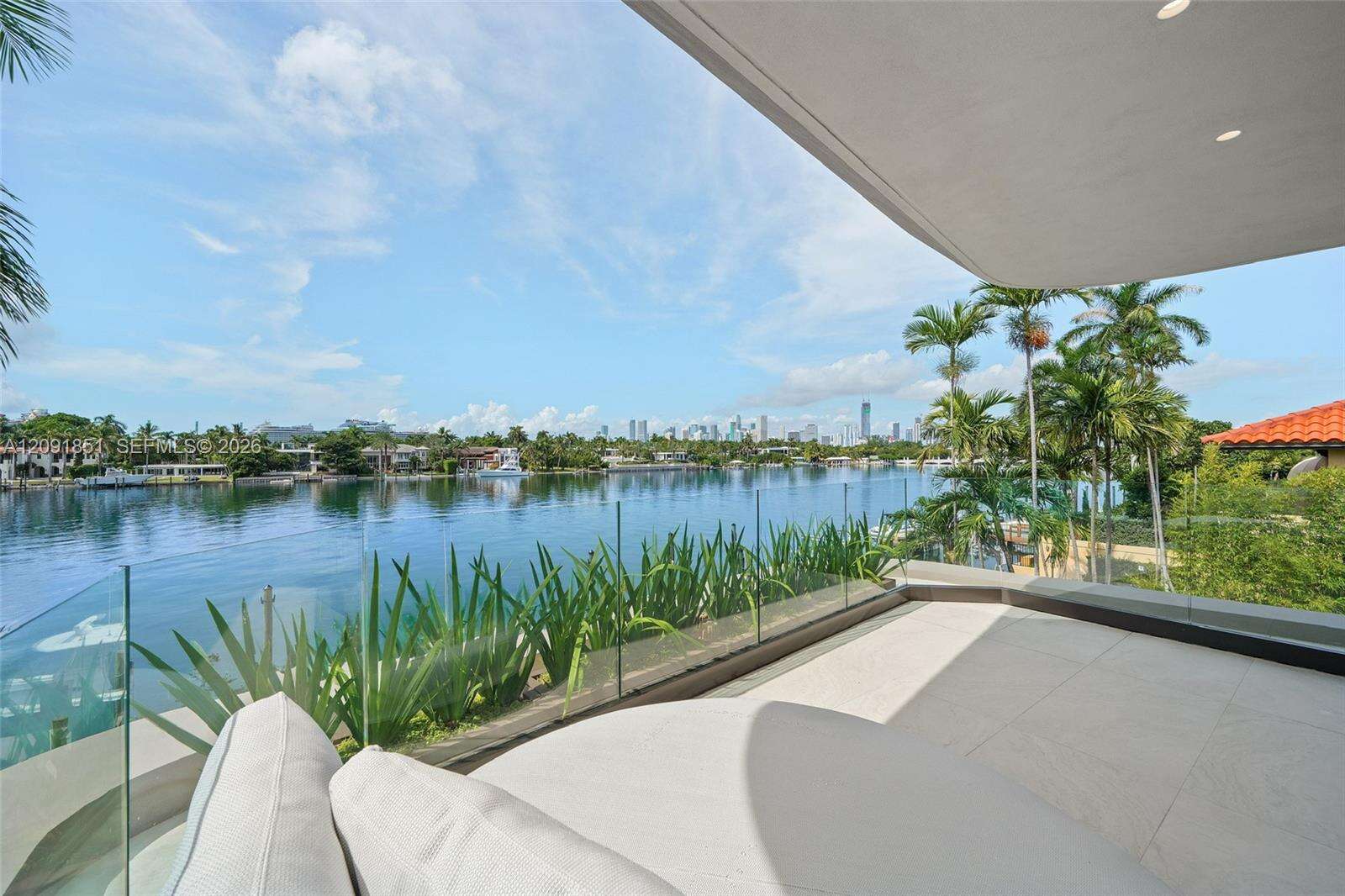 80 Hibiscus Dr, Miami Beach, FL 33139 - For Sale photo 11
