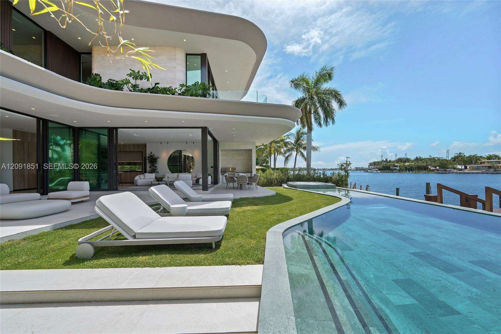 80 Hibiscus Dr, Miami Beach, FL 33139 - For Sale photo 3