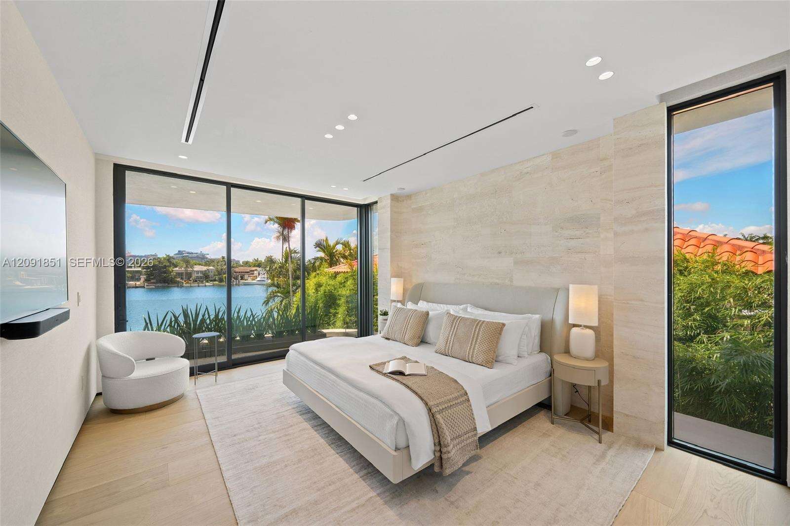 80 Hibiscus Dr, Miami Beach, FL 33139 - For Sale photo 10