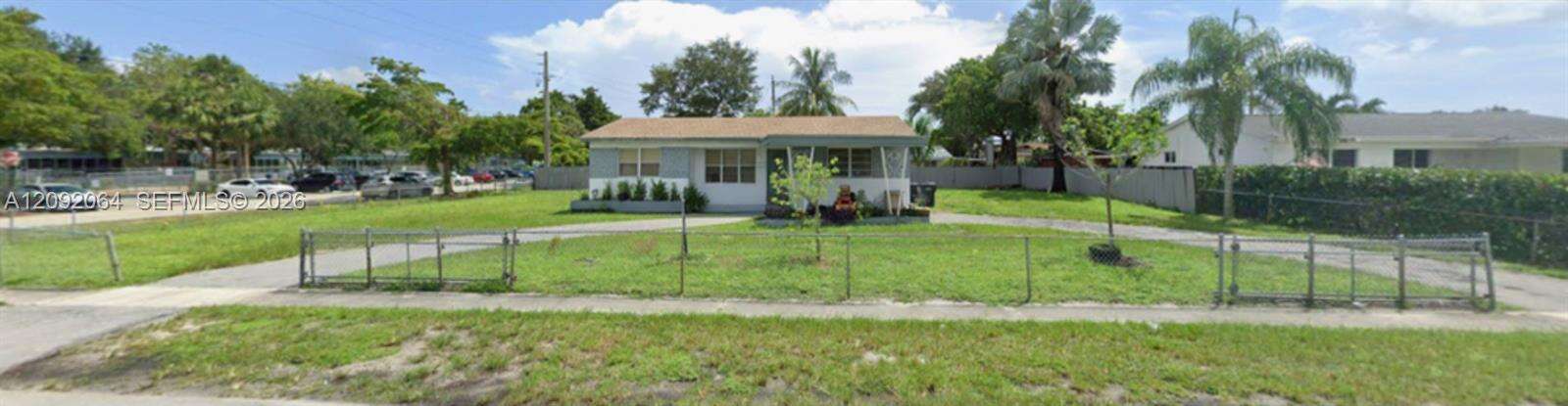 831 72nd Way, Hollywood, FL 33024 - For Sale photo 4
