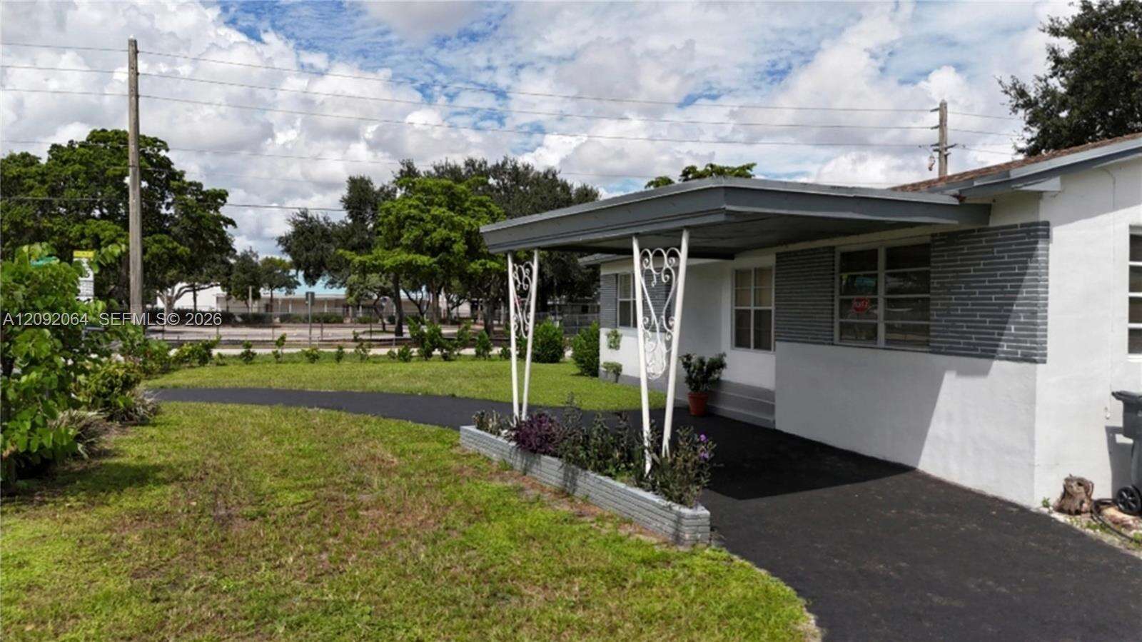 831 72nd Way, Hollywood, FL 33024 - For Sale photo 5