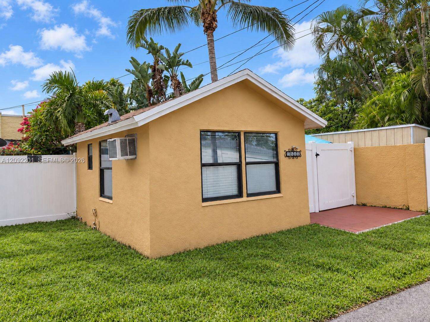1517 Adams St, Hollywood, FL 33020 - For Sale photo 9