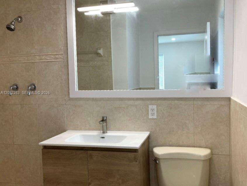1235 Pierce St, Hollywood, FL 33019 - For Sale photo 15