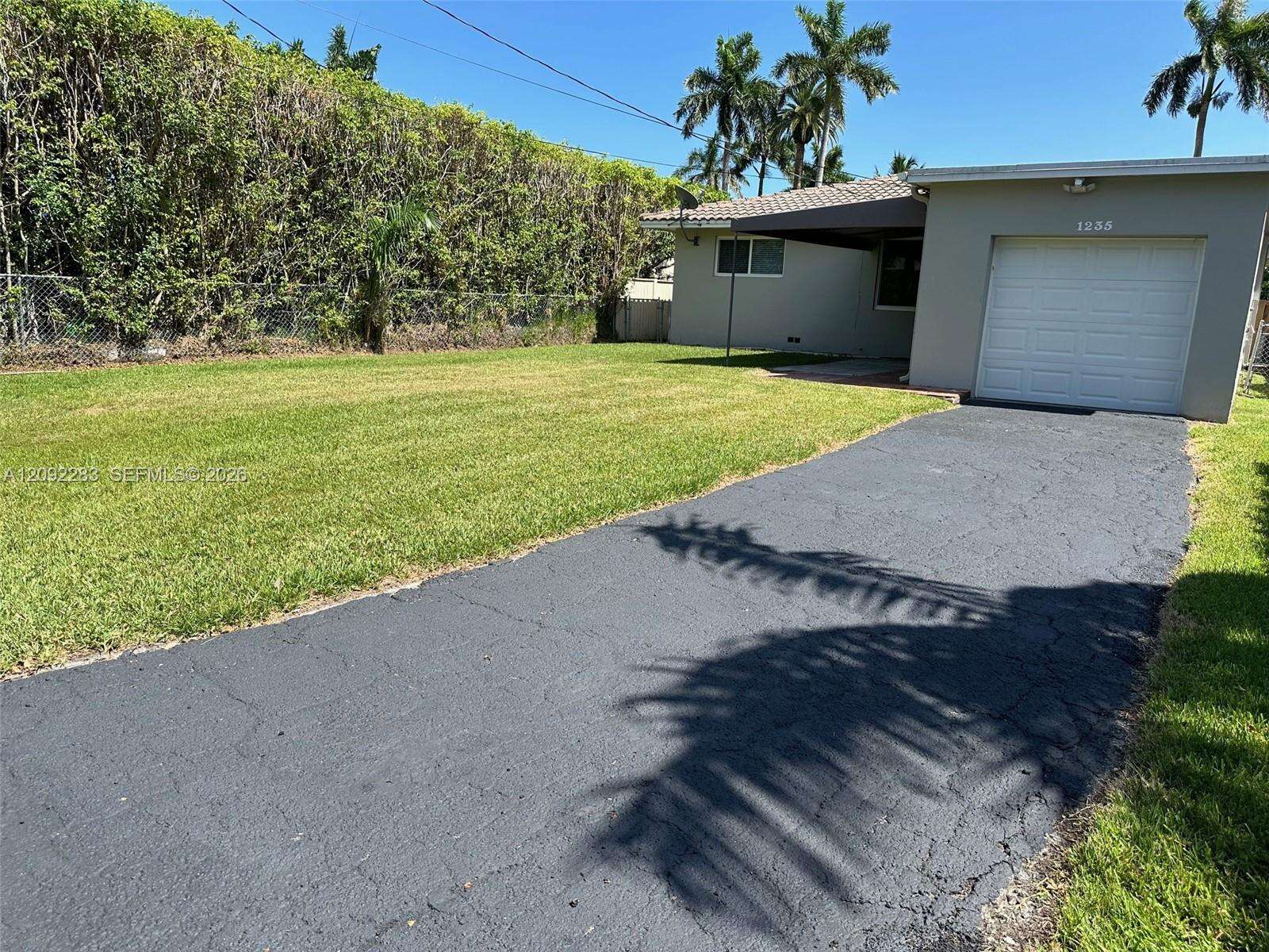 1235 Pierce St, Hollywood, FL 33019 - For Sale photo 17