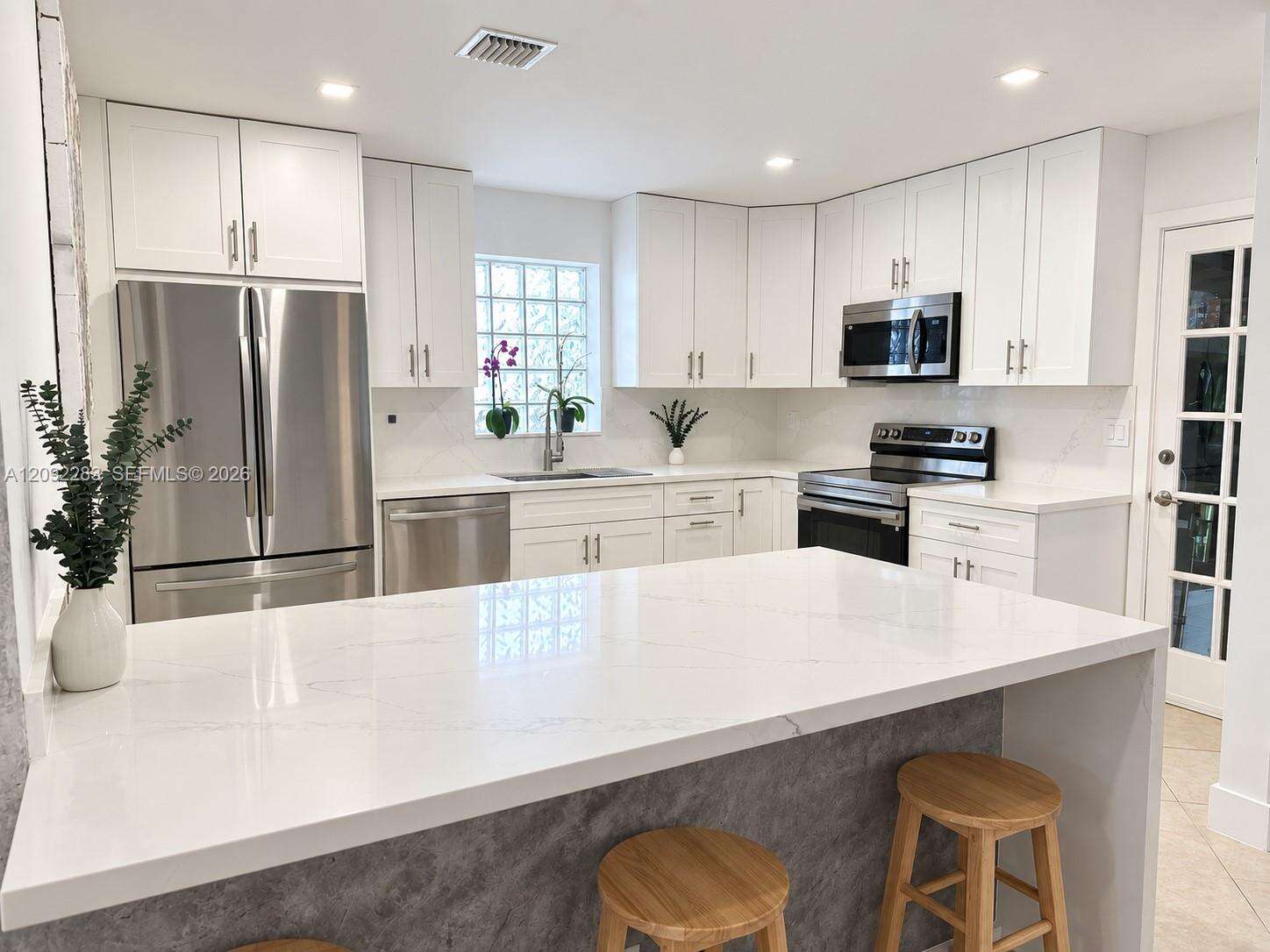 1235 Pierce St, Hollywood, FL 33019 - For Sale photo 3