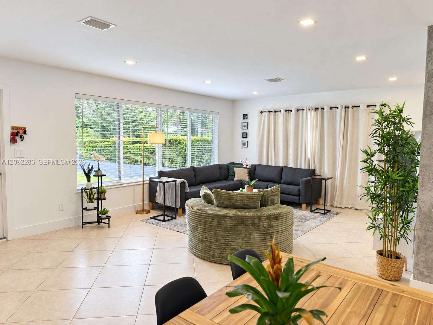 1235 Pierce St, Hollywood, FL 33019 - For Sale photo 5