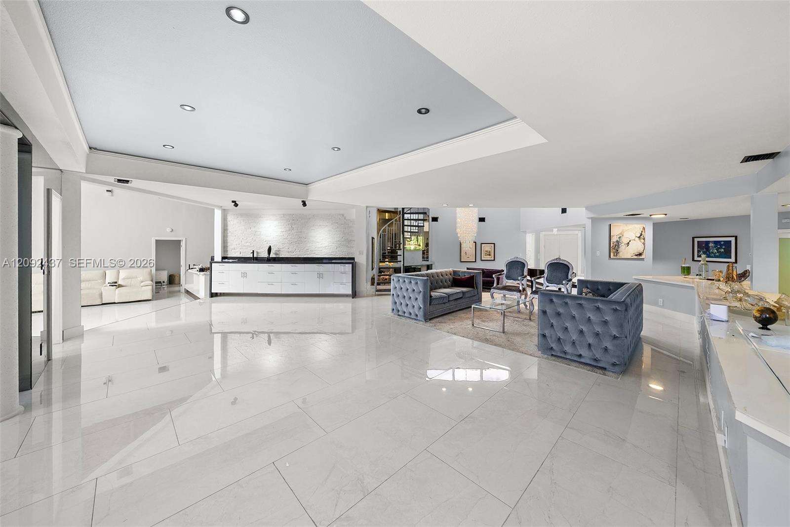507 Palm Dr, Hallandale Beach, FL 33009 - For Sale photo 16
