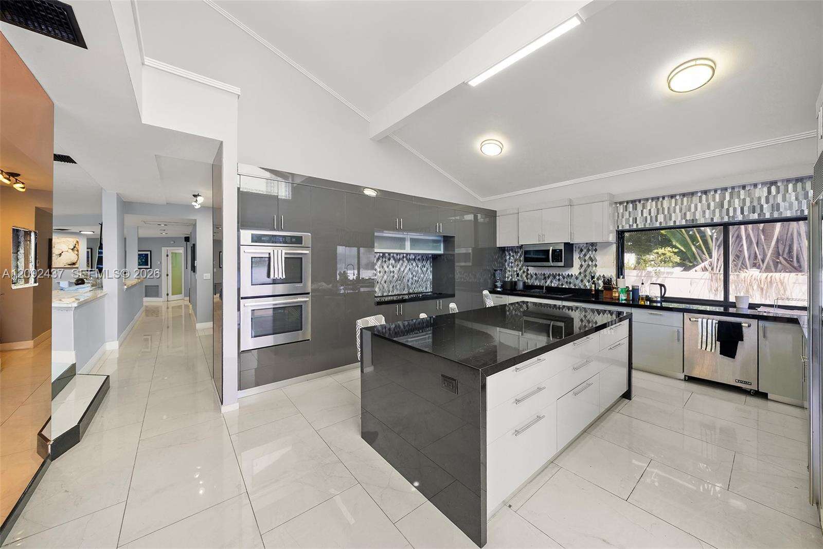 507 Palm Dr, Hallandale Beach, FL 33009 - For Sale photo 20