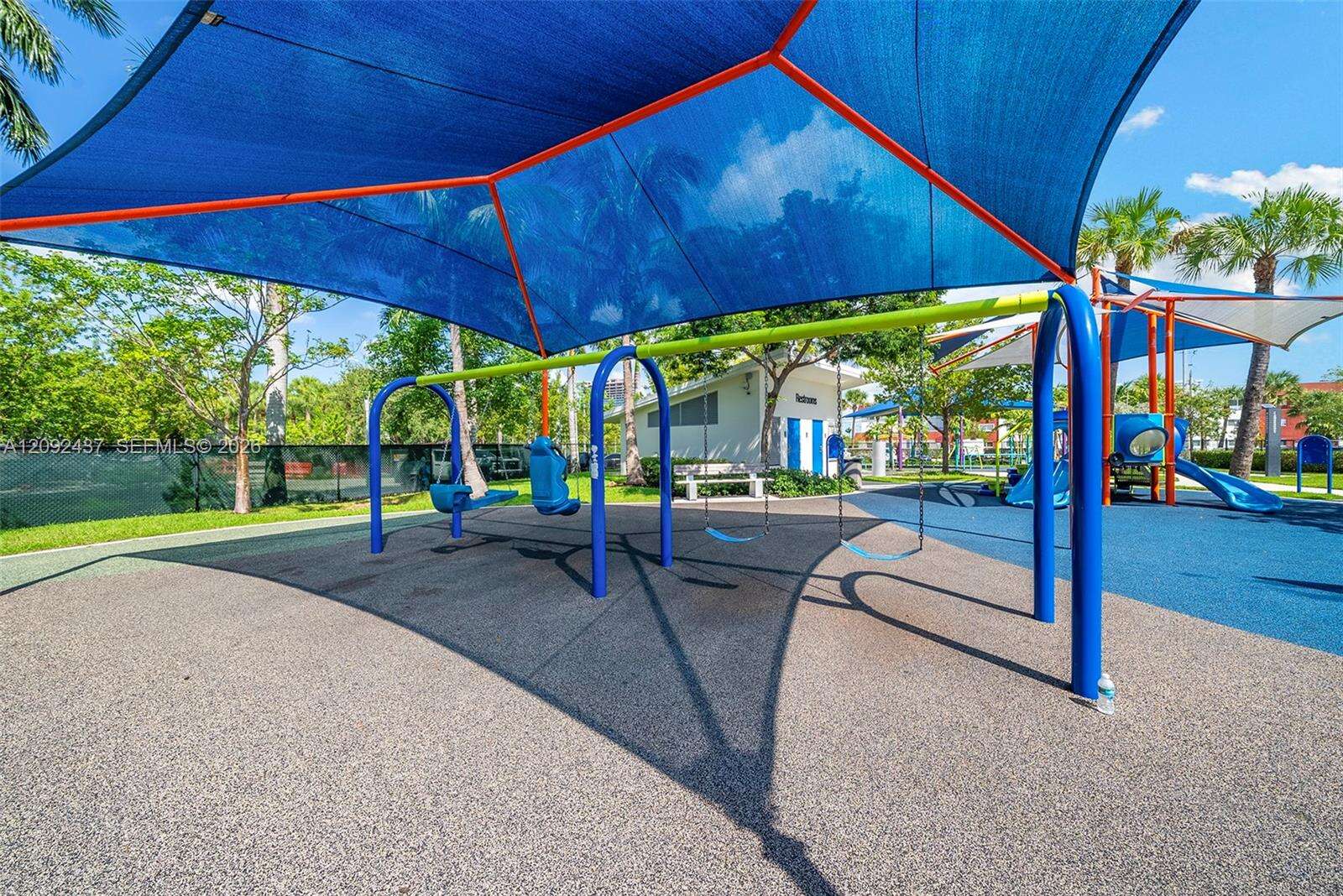 507 Palm Dr, Hallandale Beach, FL 33009 - For Sale photo 55