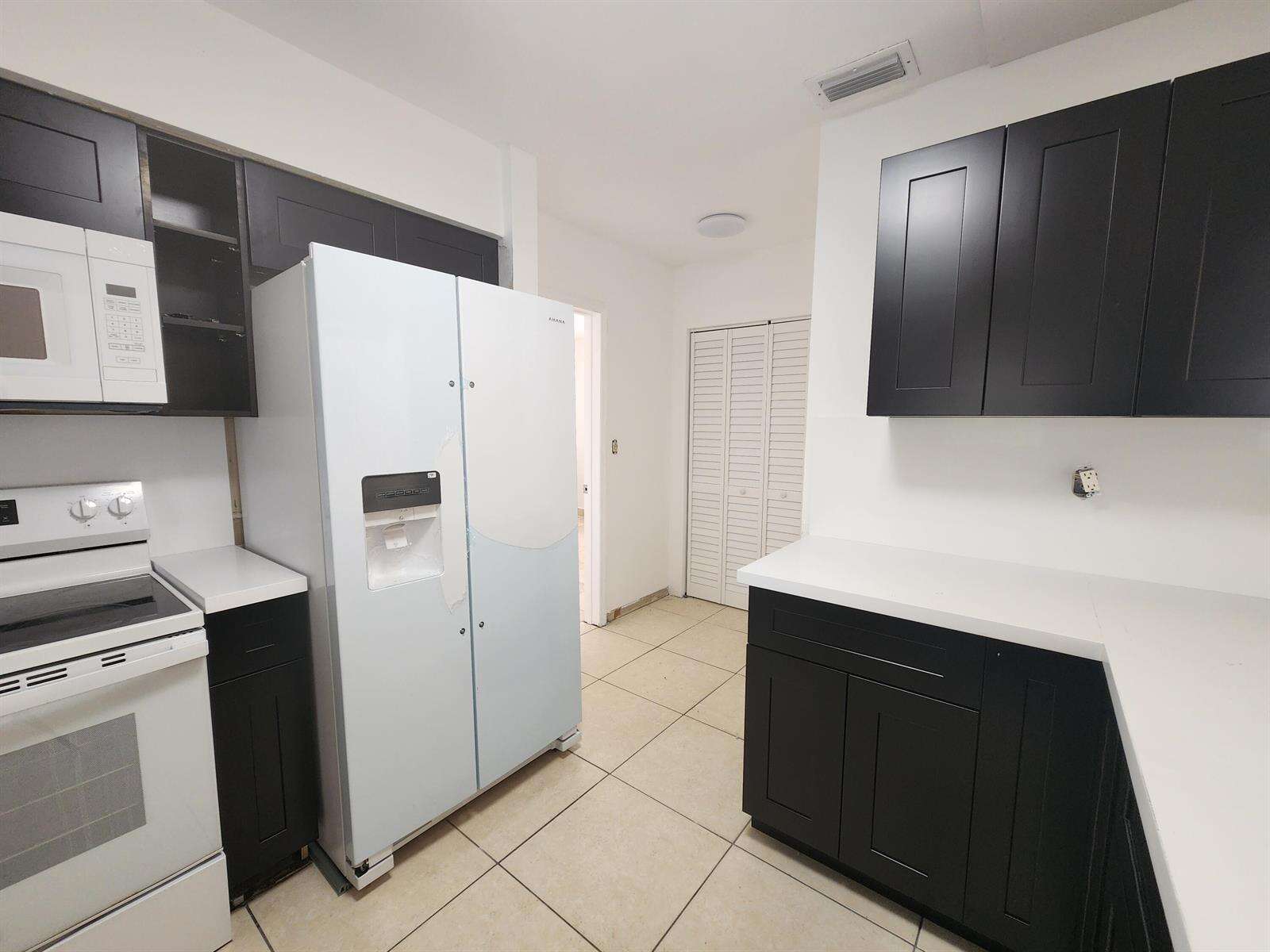 8760 14th, Pembroke Pines, FL 33024 - For Sale photo 2