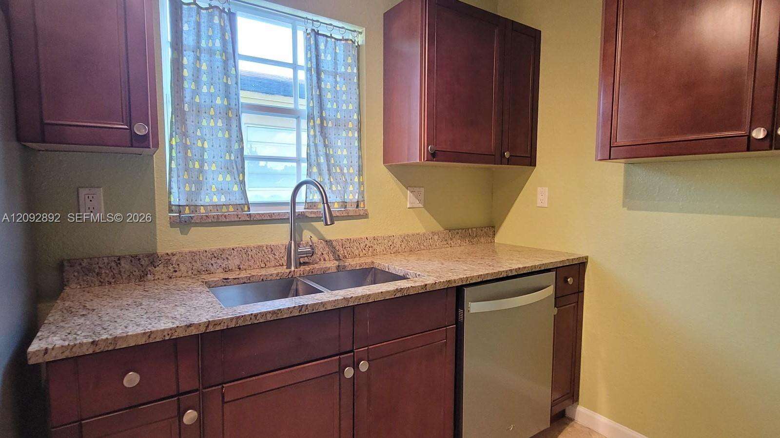 5829 Grant St, Hollywood, FL 33021 - For Sale photo 4