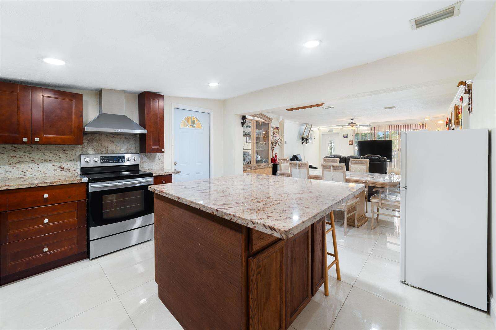 6635 Hope, Hollywood, FL 33024 - For Sale photo 11