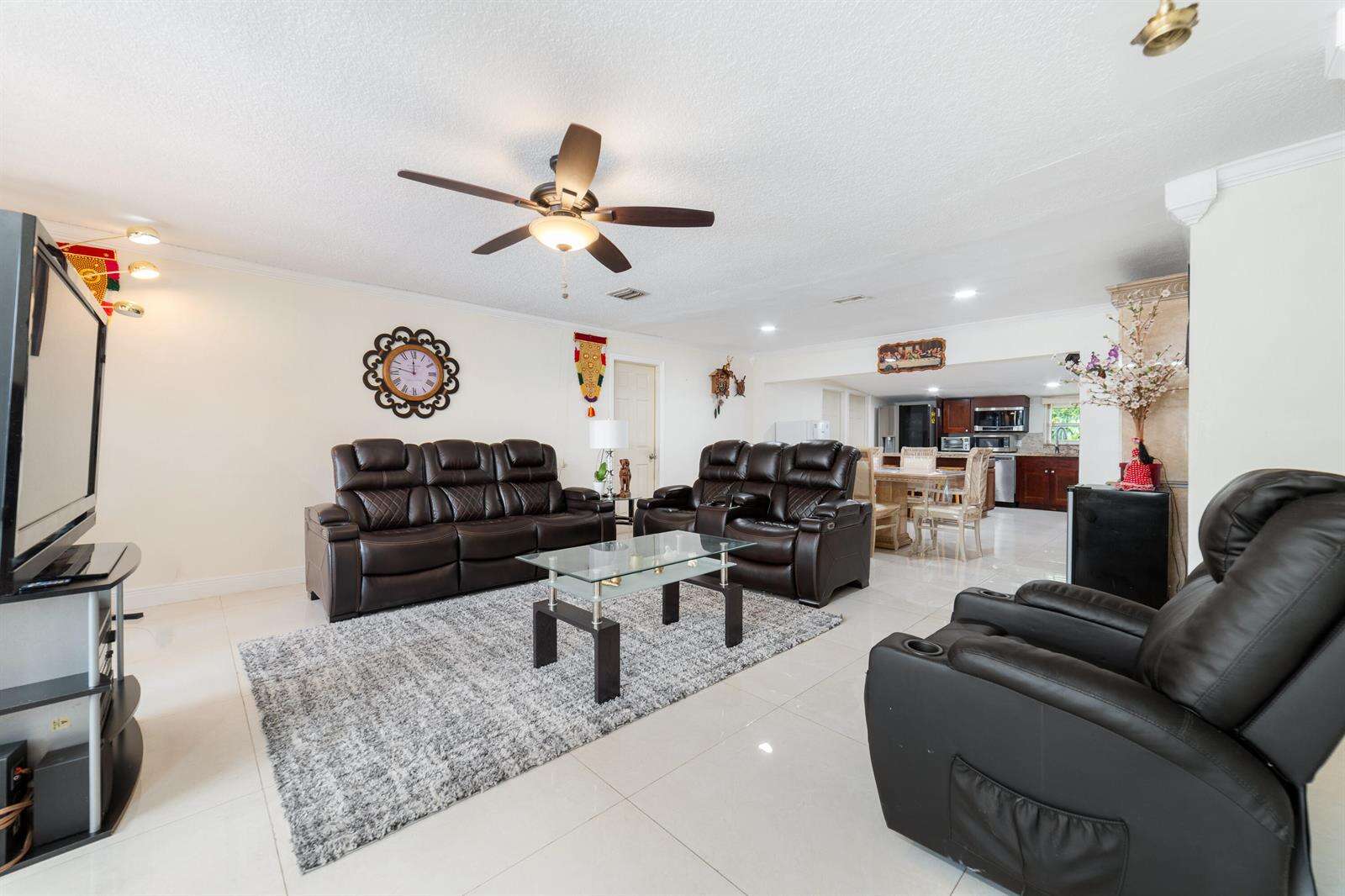 6635 Hope, Hollywood, FL 33024 - For Sale photo 3