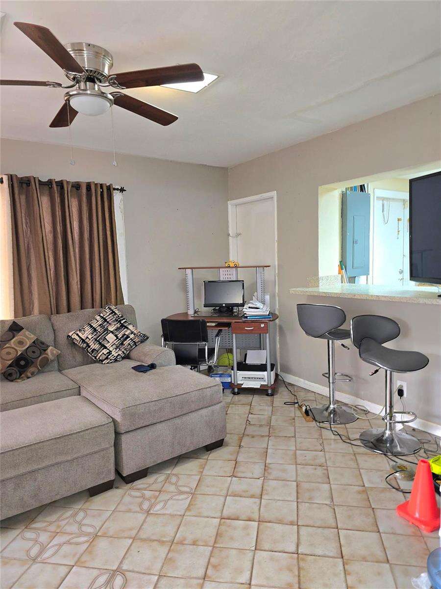 2420 59th, Hollywood, FL 33021 - For Sale photo 14