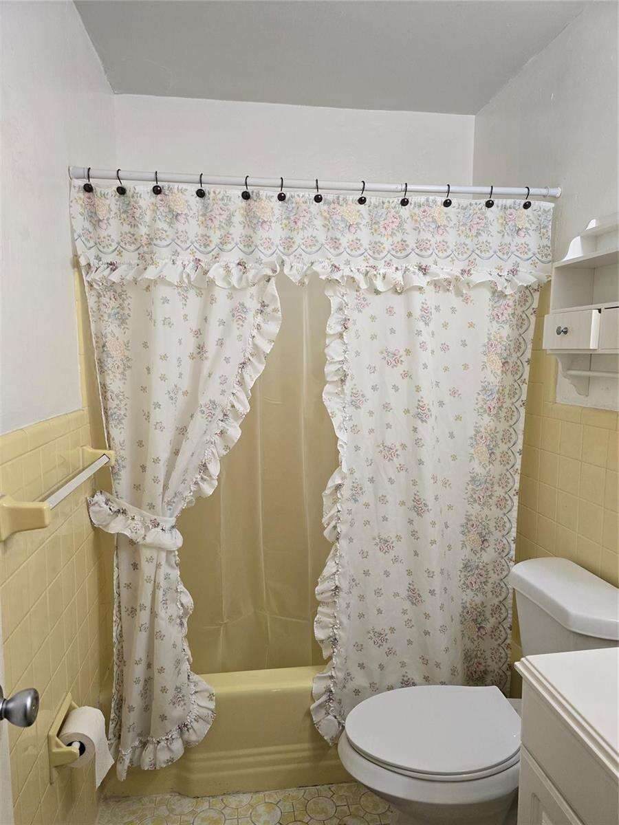 2420 59th, Hollywood, FL 33021 - For Sale photo 17