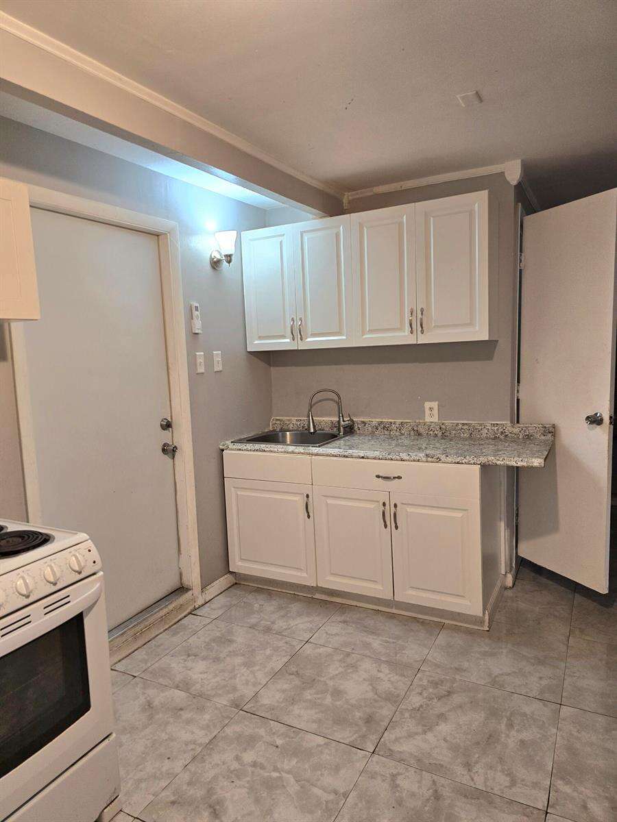 2420 59th, Hollywood, FL 33021 - For Sale photo 30