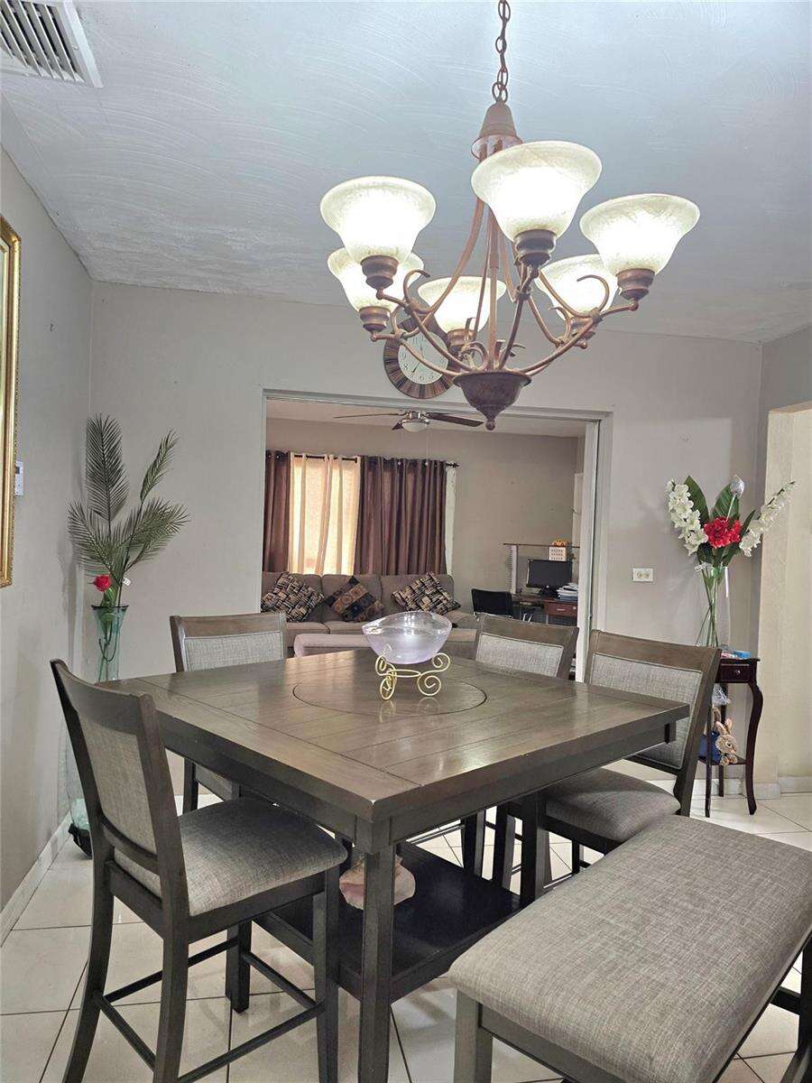 2420 59th, Hollywood, FL 33021 - For Sale photo 6