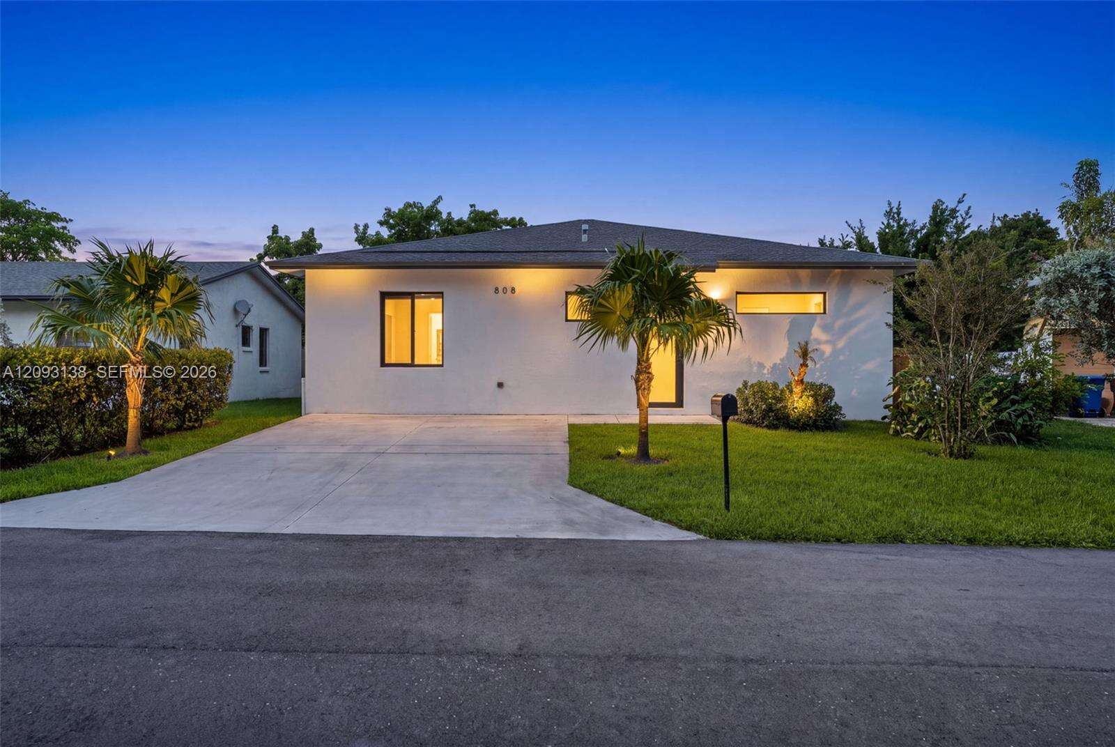 808 5th Ter, Hallandale Beach, FL 33009 - For Sale photo 1