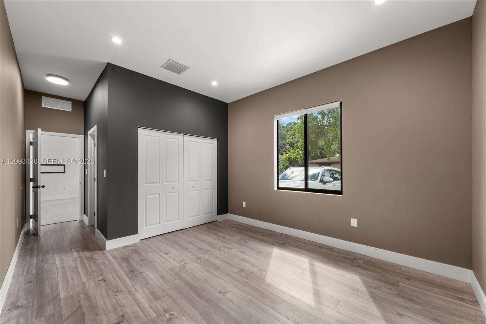 808 5th Ter, Hallandale Beach, FL 33009 - For Sale photo 16